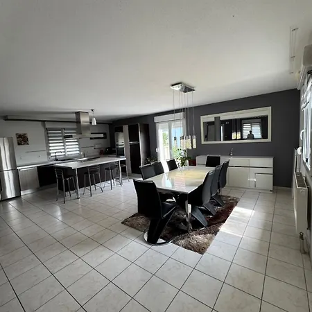 Apartment Superbe Maison F5 Terrasse Et Jardin, Au Calme A 15 Min De Colmar Et Mulhouse *