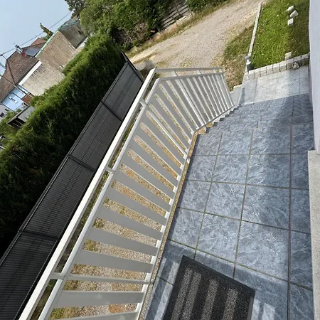 Superbe F5 Terrasse Et Jardin דירה *