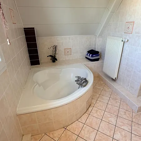 Apartment Superbe Maison F5 Terrasse Et Jardin, Au Calme A 15 Min De Colmar Et Mulhouse